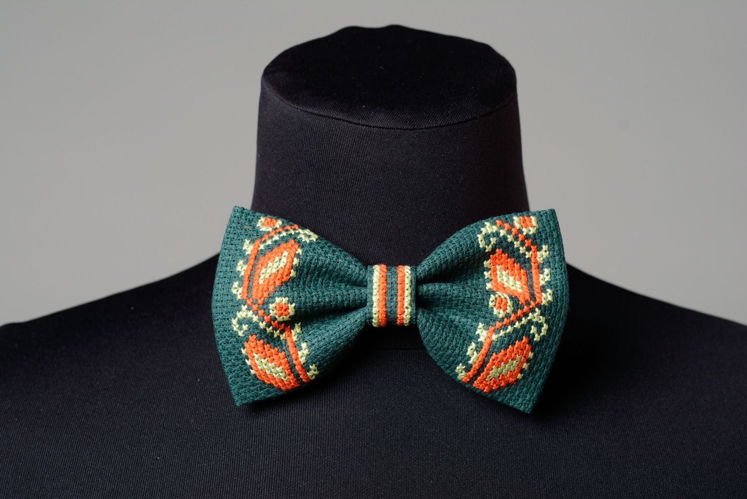 Handmade dark green bow tie decorated with ornamental ethnic embroidery for men photo 1