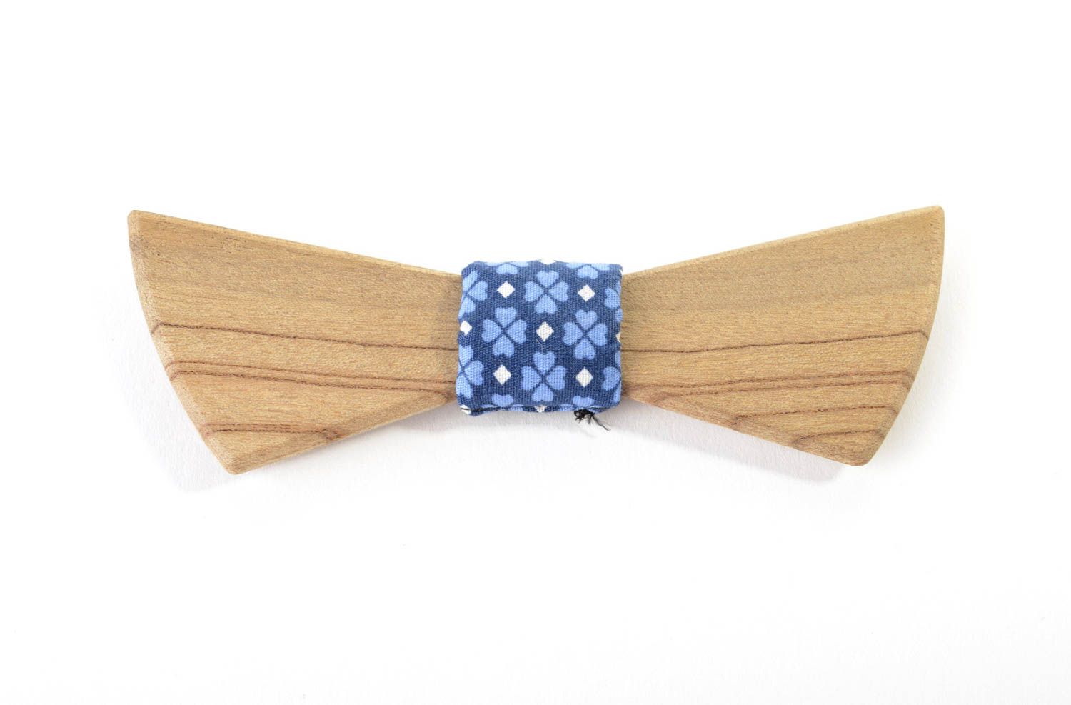 Gestreifte Fliege aus Holz handmade Accessoire für Männer Krawatte Fliege foto 4
