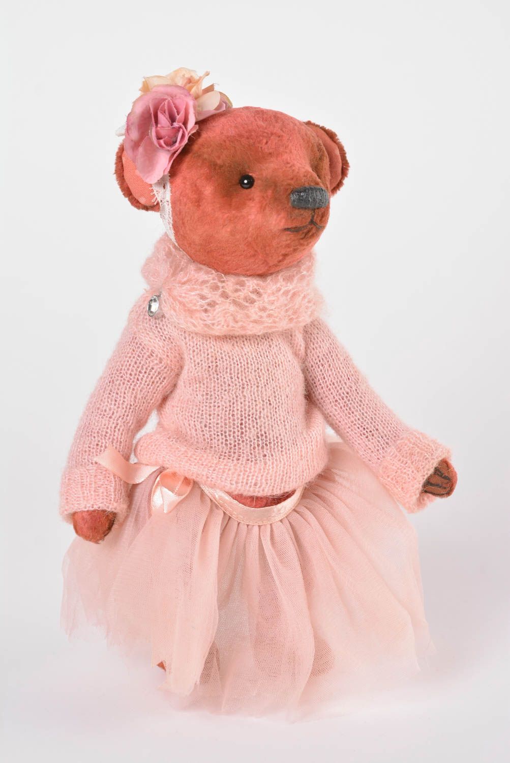 Плюшевый мишка игрушка ручной работы интересный подарок девушка в платье фото 1