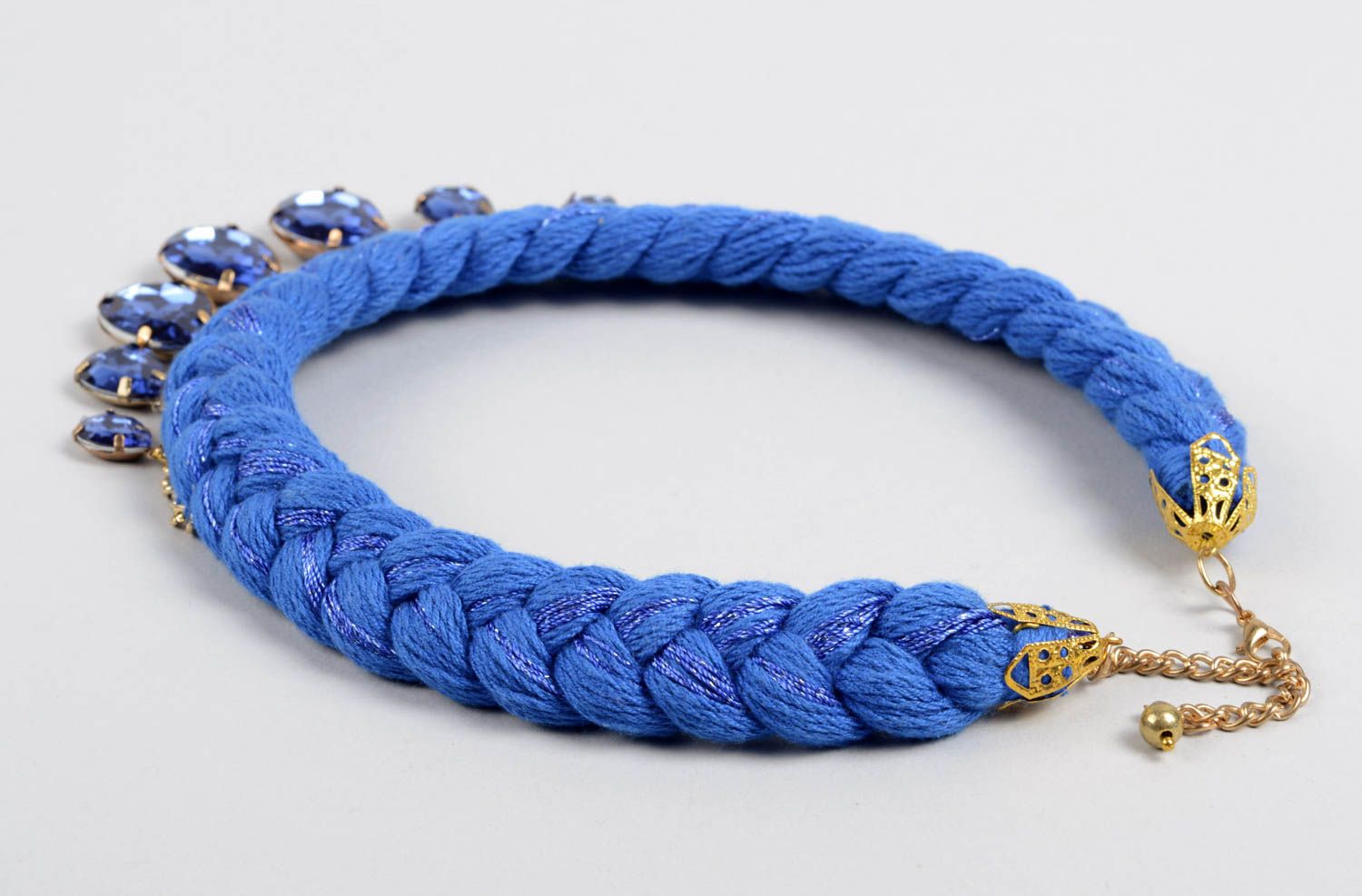 Stoff Halskette Modeschmuck Collier handgemachter Schmuck in Blau mit Anhängern foto 3