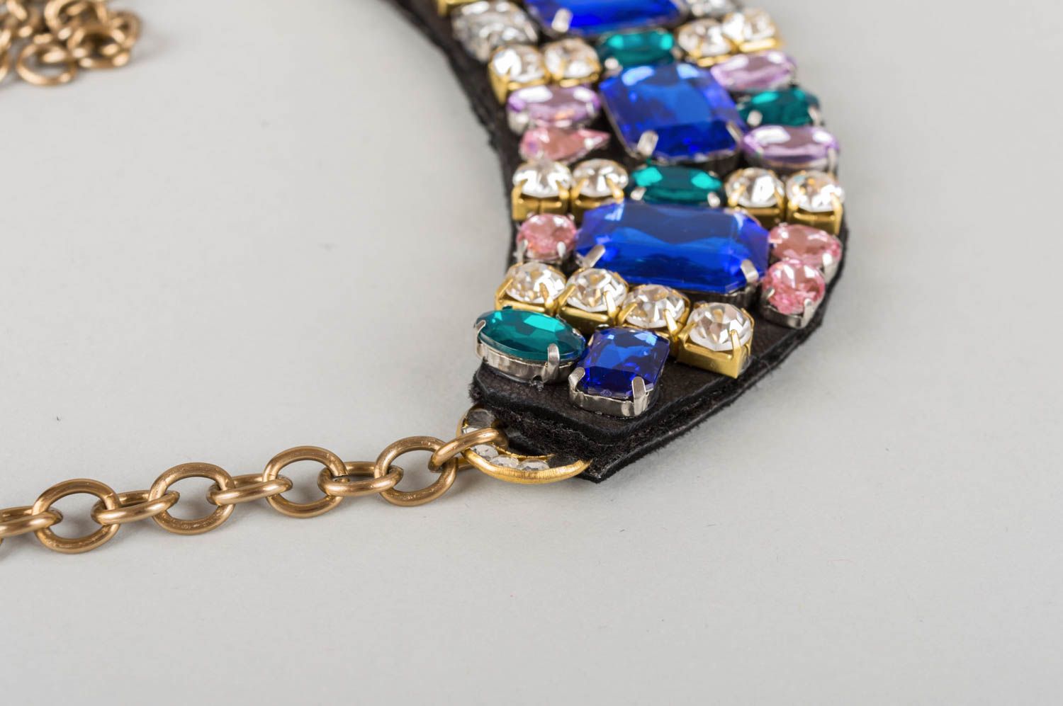 Massives buntes handgemachtes Collier aus Perlen Geschenk für elegante Damen foto 5