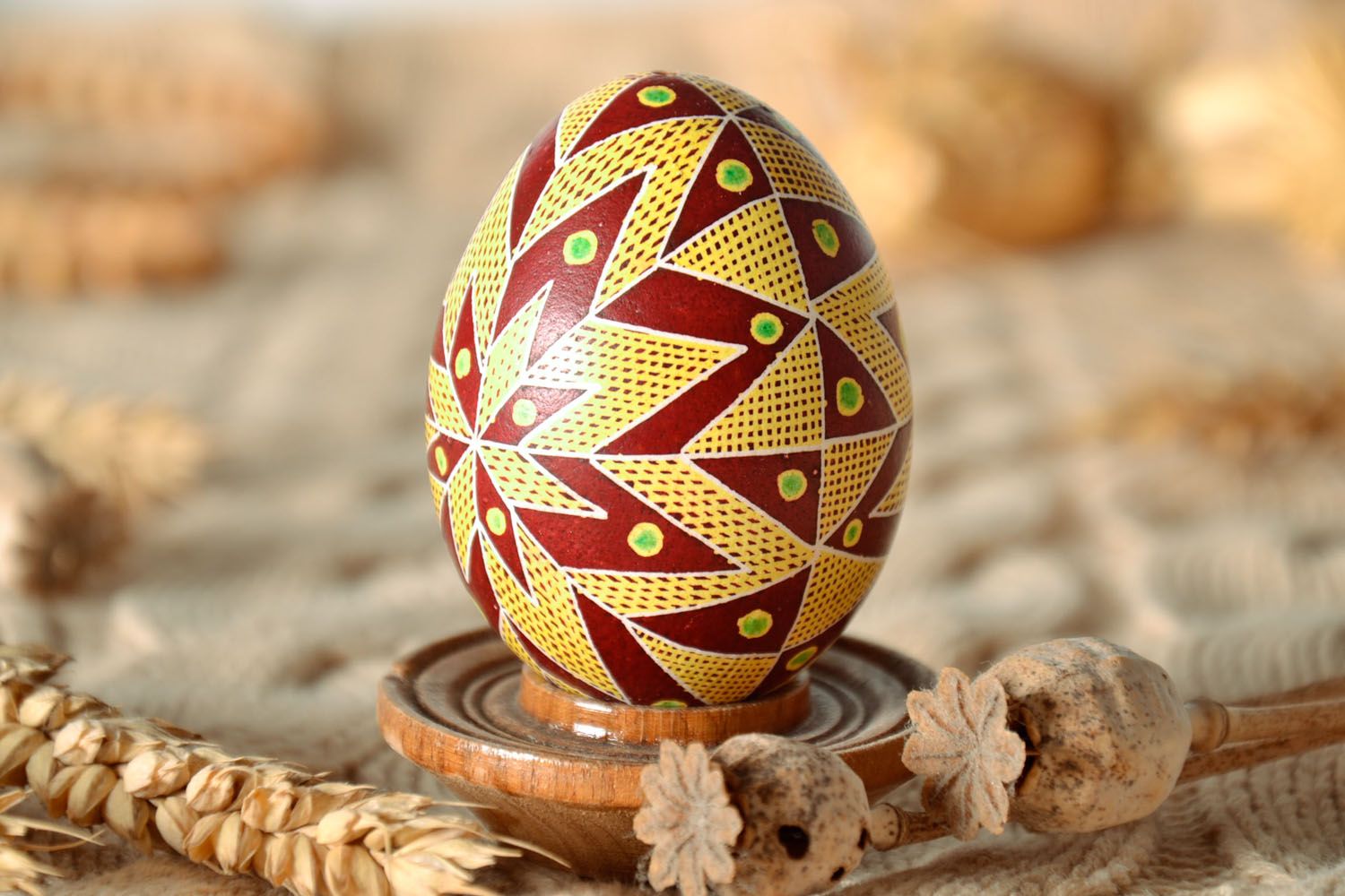 Easter egg painted with wax photo 1