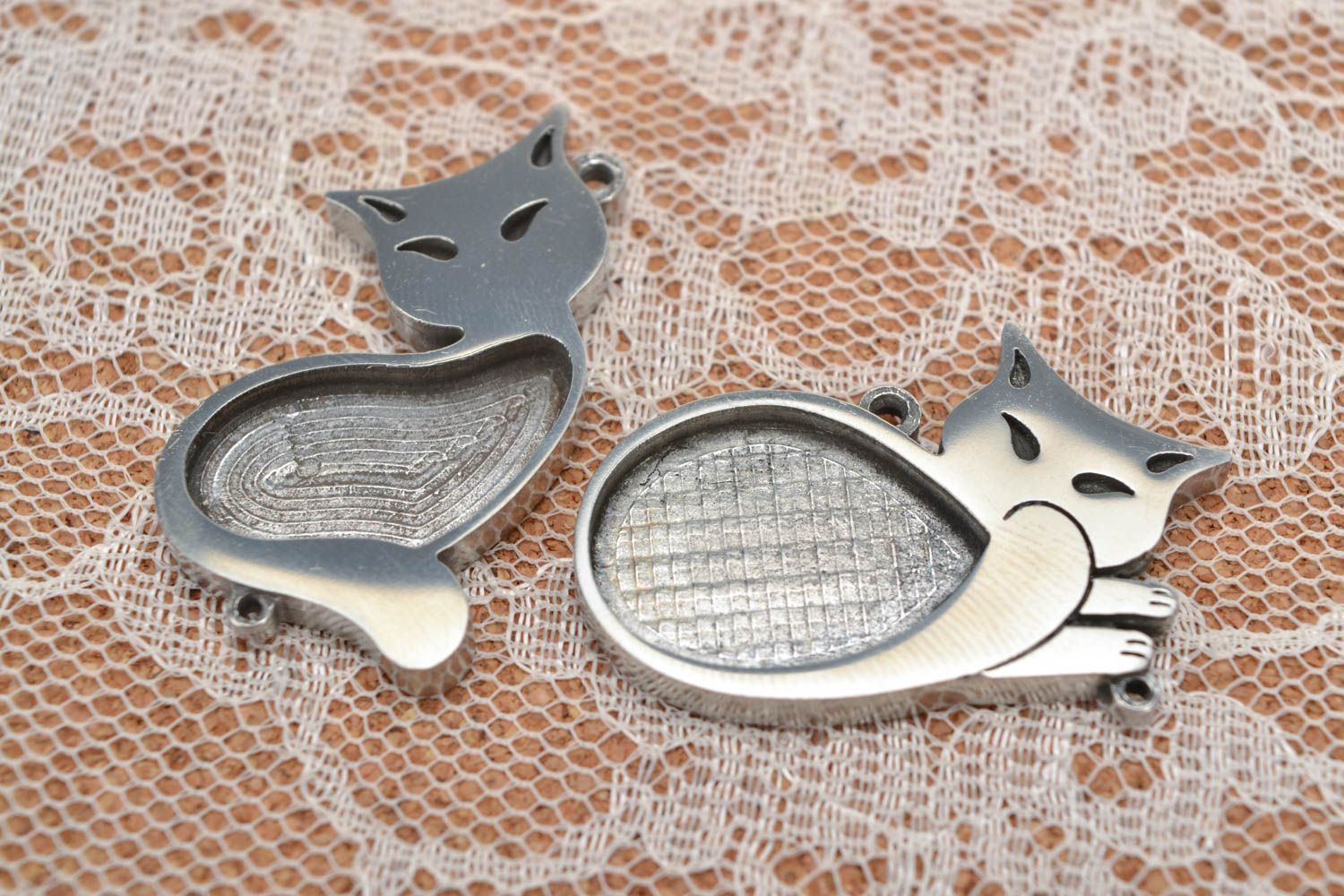 Blanks for jewelry creating pendants cats set of 2 pieces metal accessories photo 1