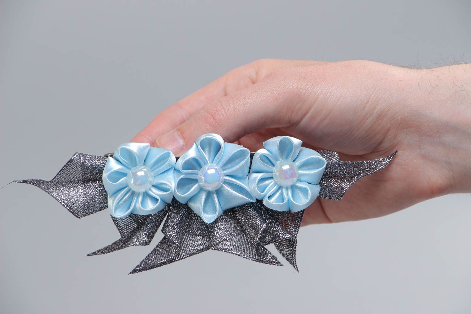 Handmade decorative hair clip with three blue satin ribbon kanzashi flowers photo 5