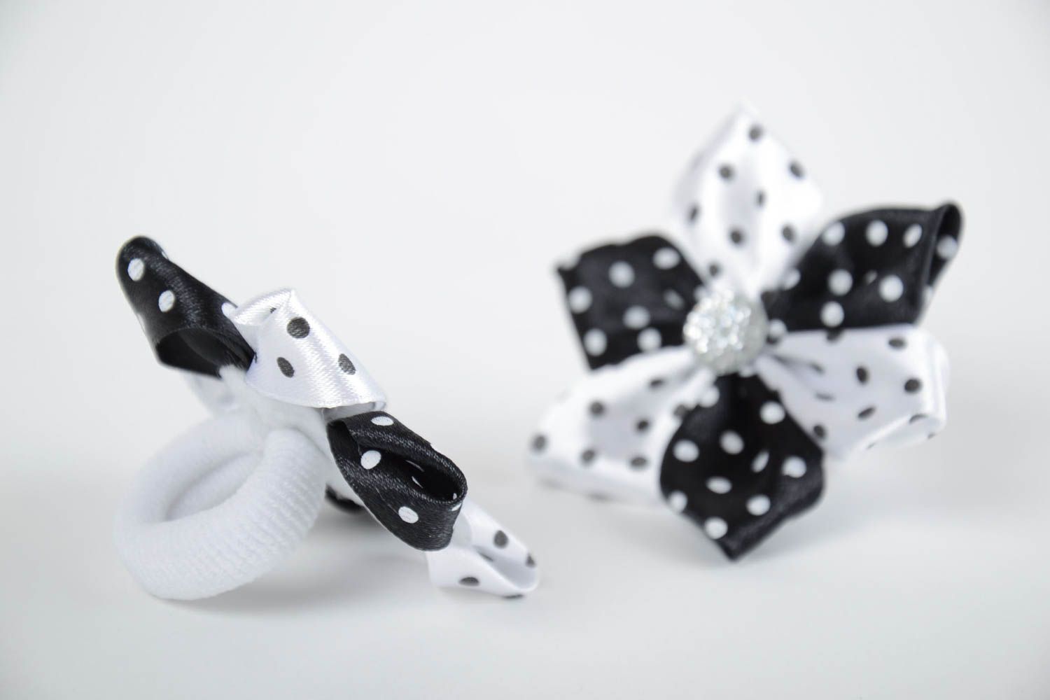 Black and white handmade children's textile flower hair ties set 2 pieces photo 2
