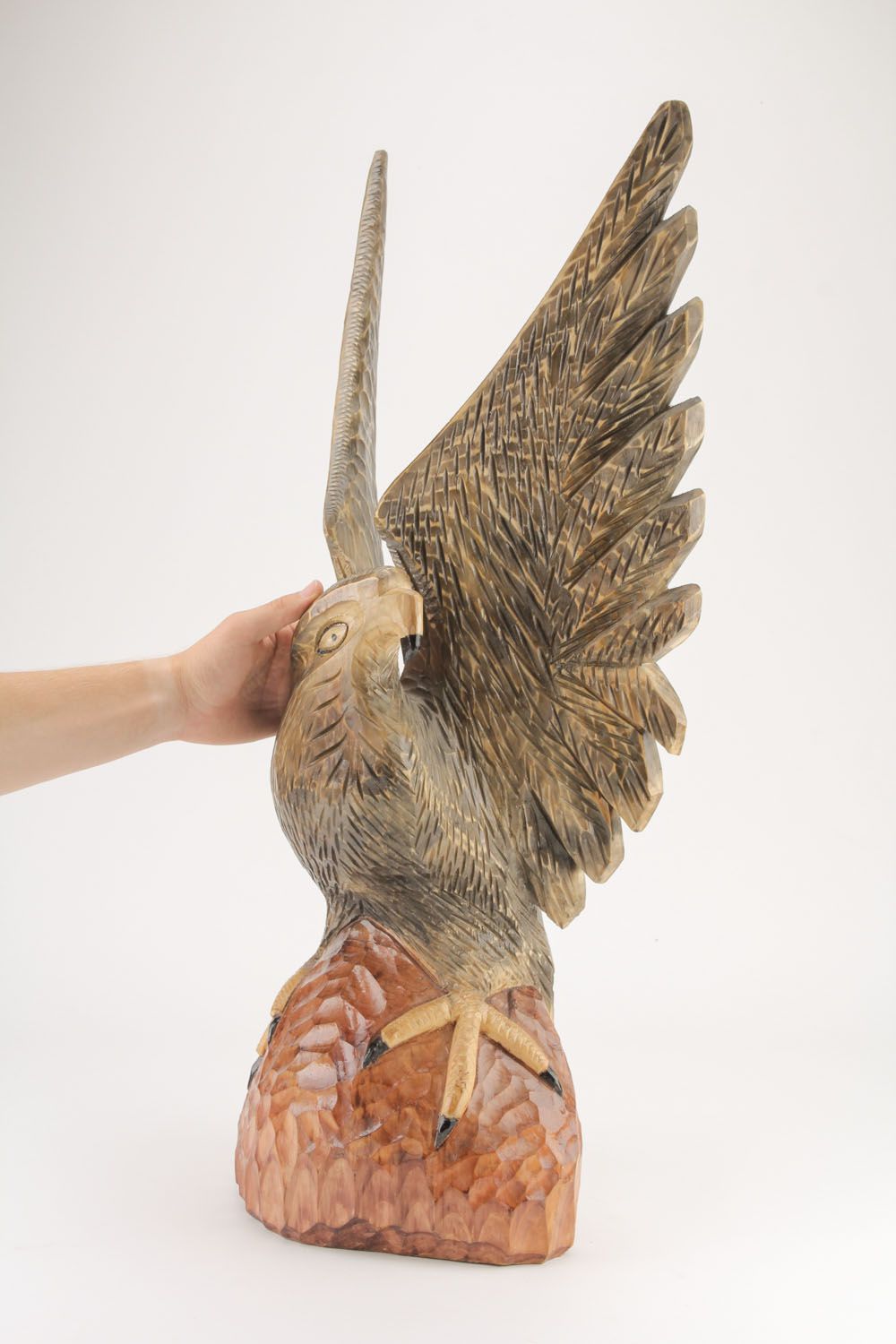 Wooden statuette of eagle photo 3