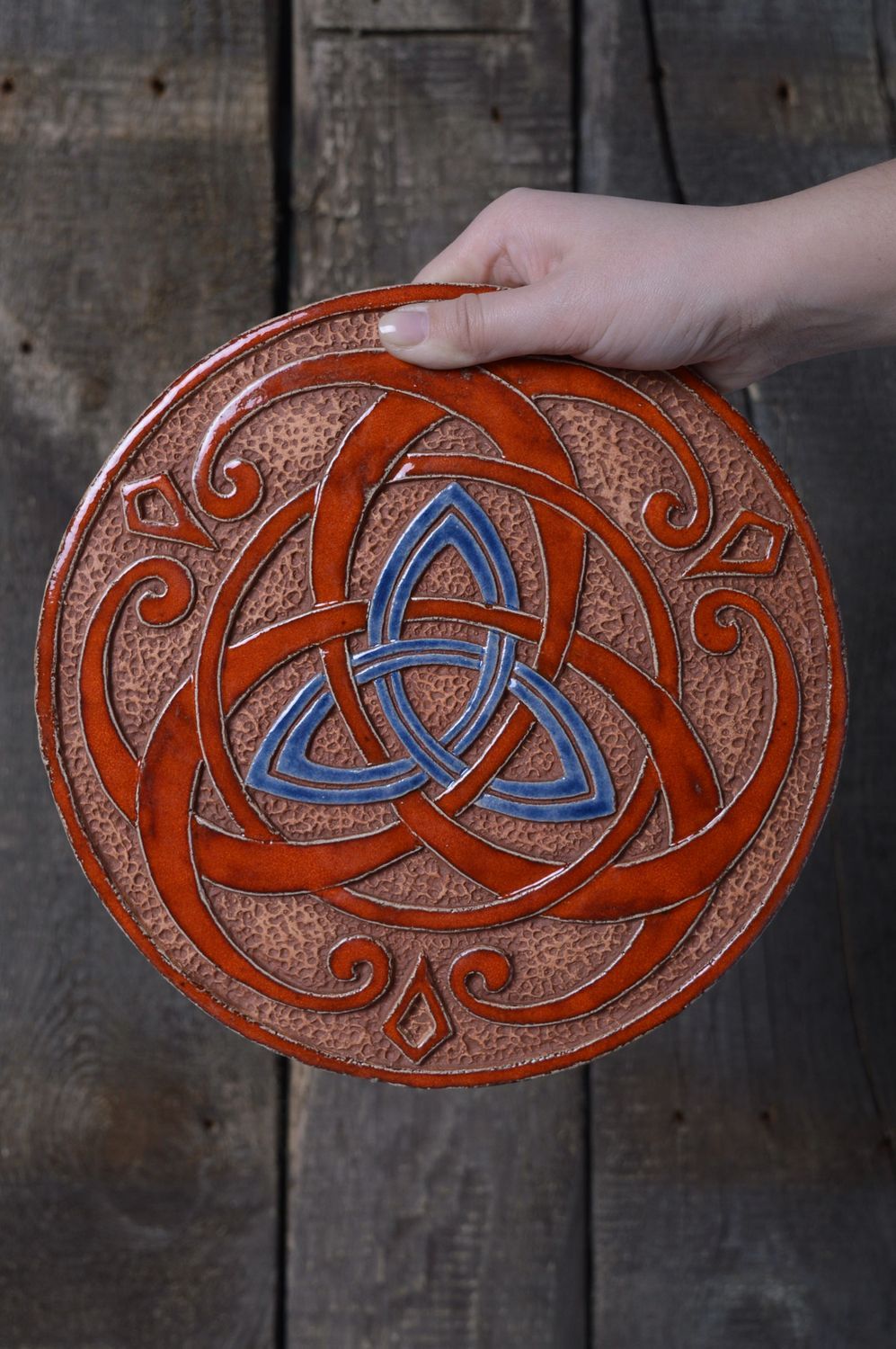 Assiette-amulette en céramique faite main Triglav photo 3