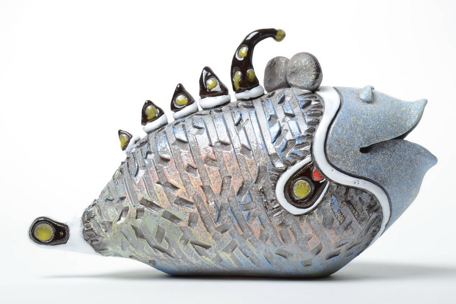 Schöne originelle bemalte handmade Ton Fisch Figur Künstlerarbeit für Dekor foto 4