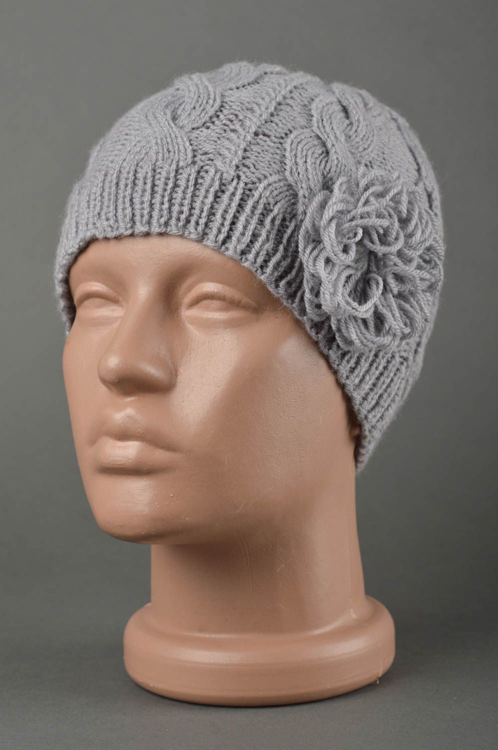 Bonnet tricot Chapeau au crochet fait main gris fils d'angora Vêtement enfant photo 1