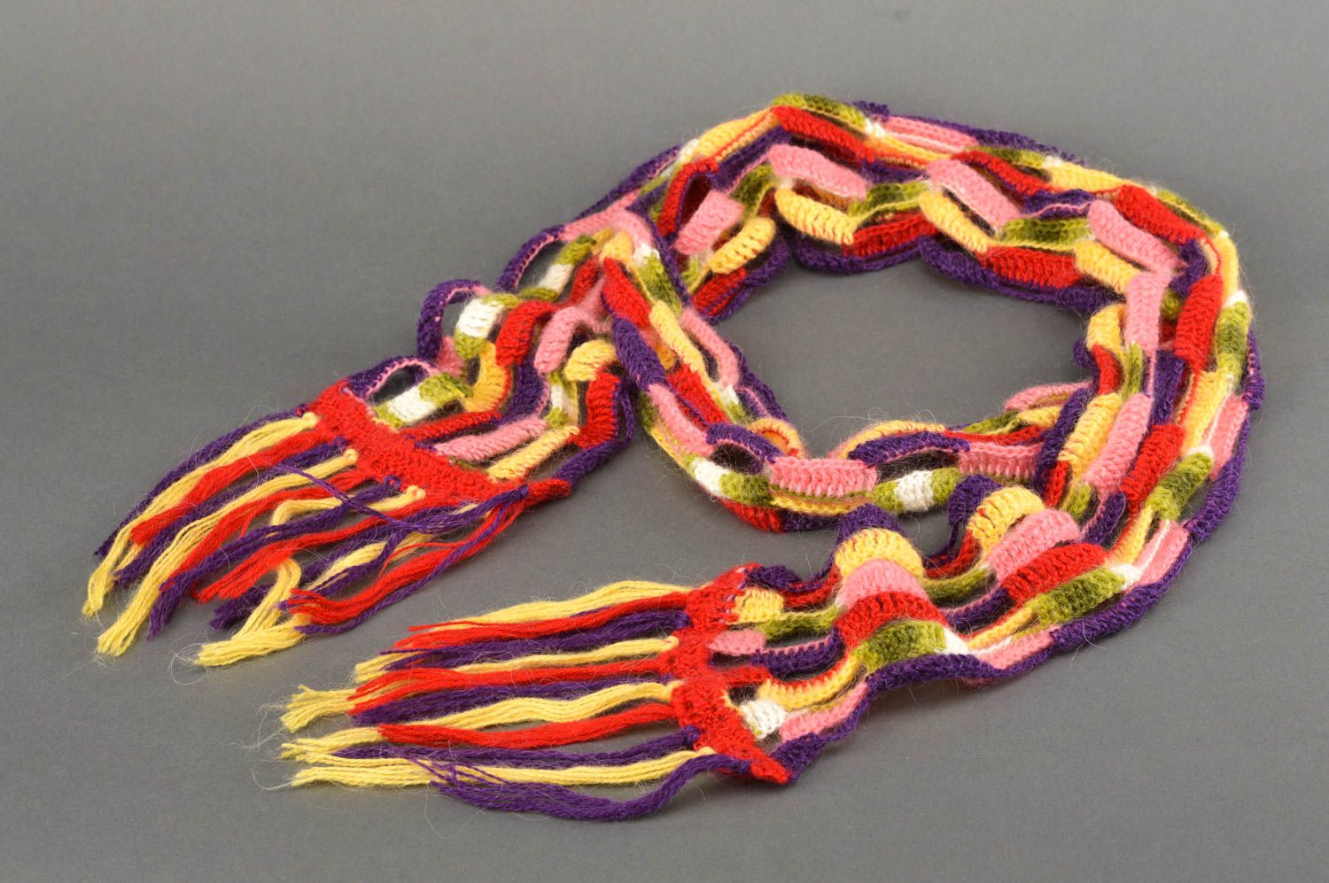 Яркий шарф ручной работы красивый шерстяной шарф вязаный радужный женский шарф фото 2