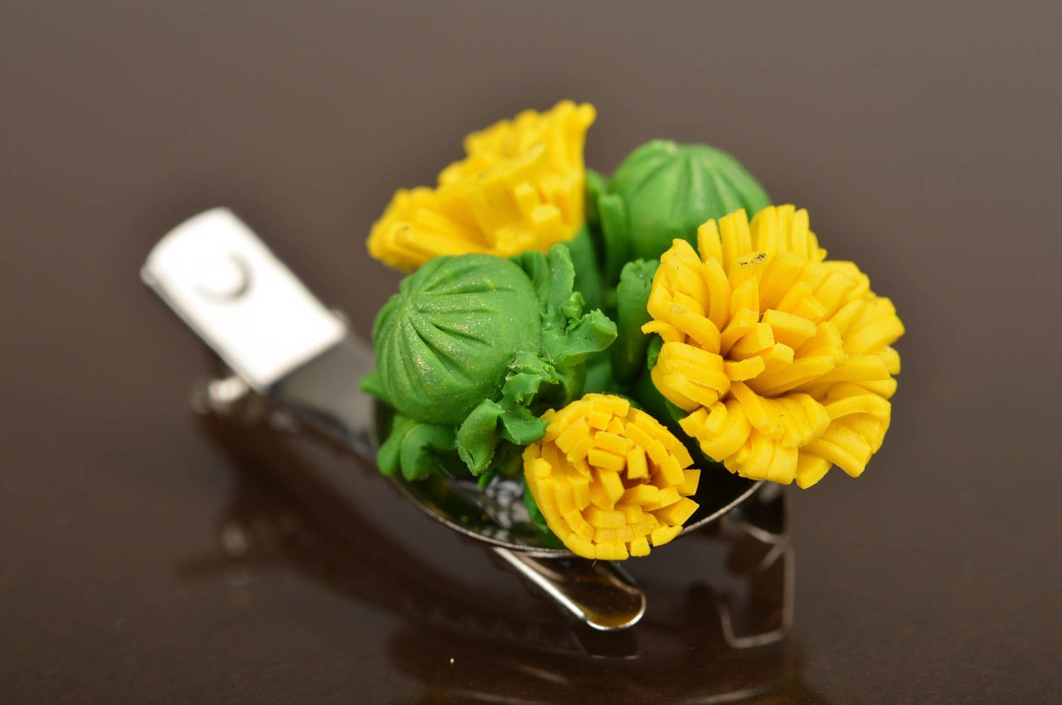 Handmade brooch-hair clip made of polymer clay in form of dandelions photo 4