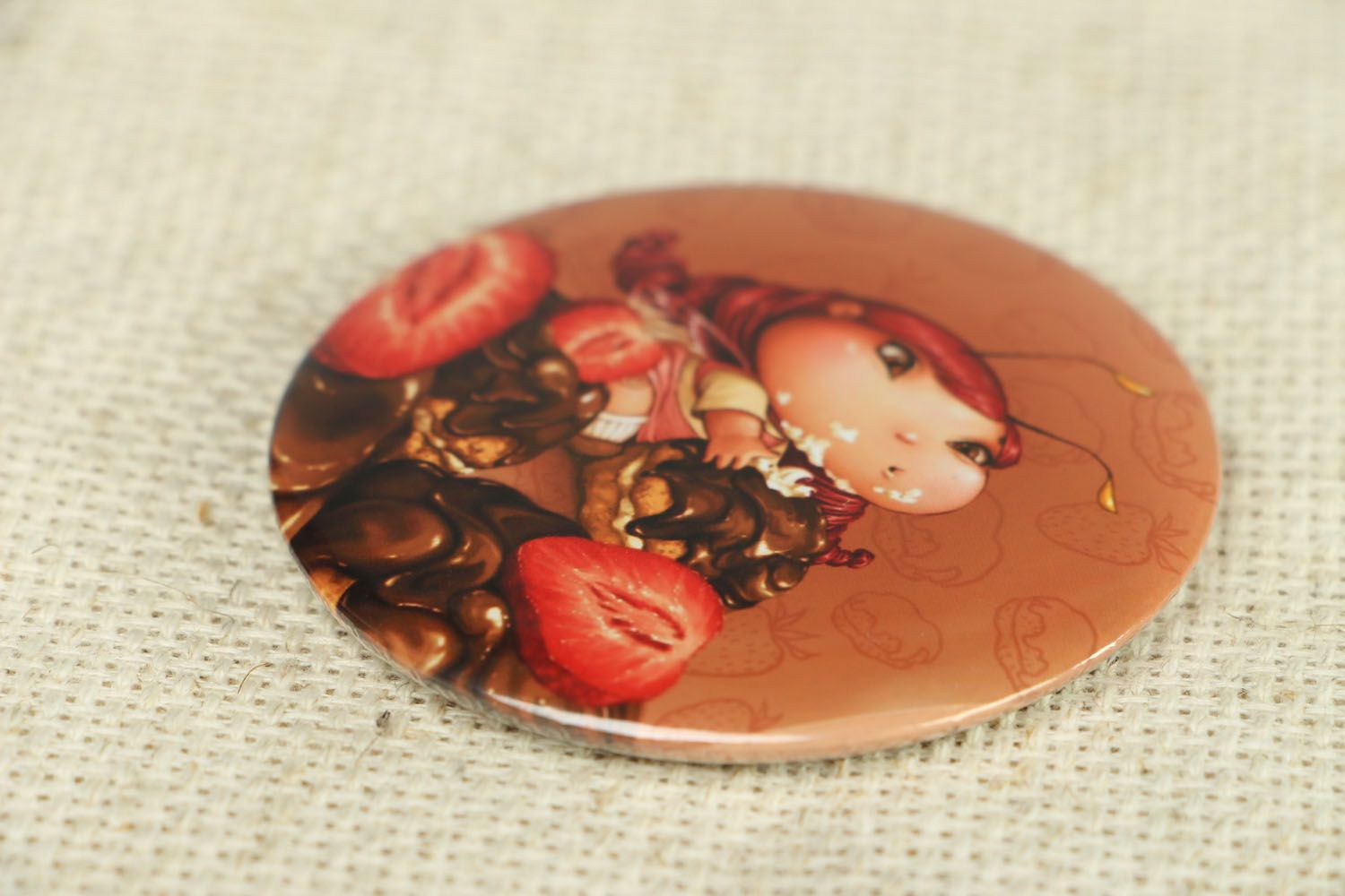 Pocket mirror with beautiful drawing photo 2