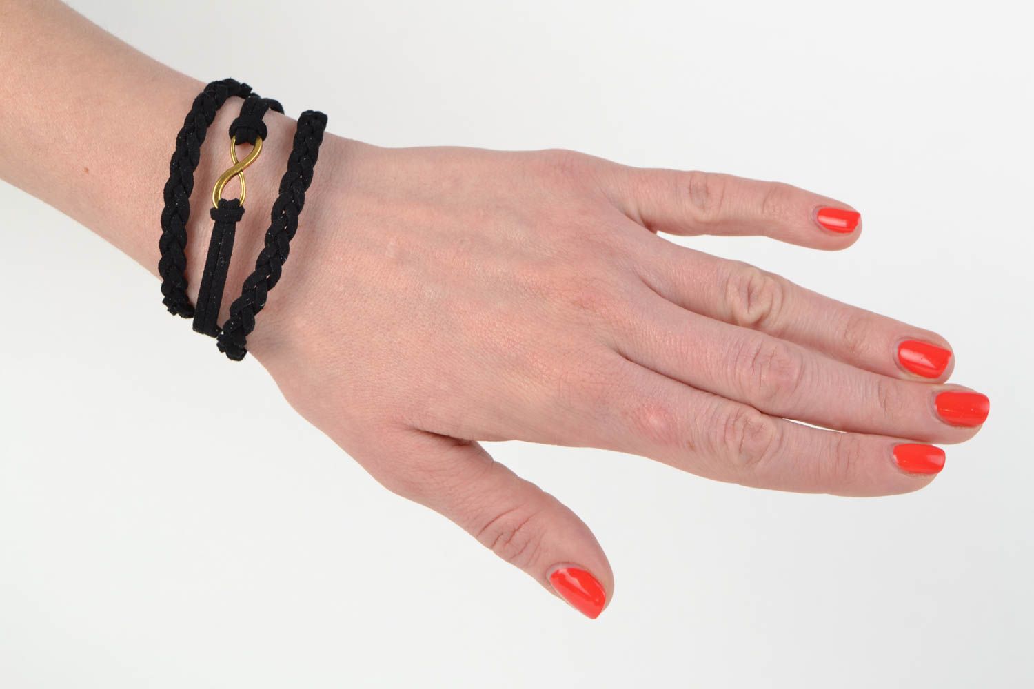 Bracelet fait main de lacets de daim avec pendeloque noir tressé stylé photo 2