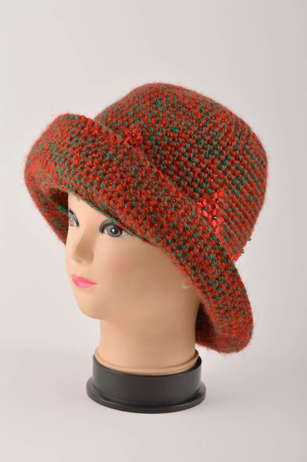 Bonnet tricot fait main Chapeau hiver terre cuite Vêtement pour femme design photo 5