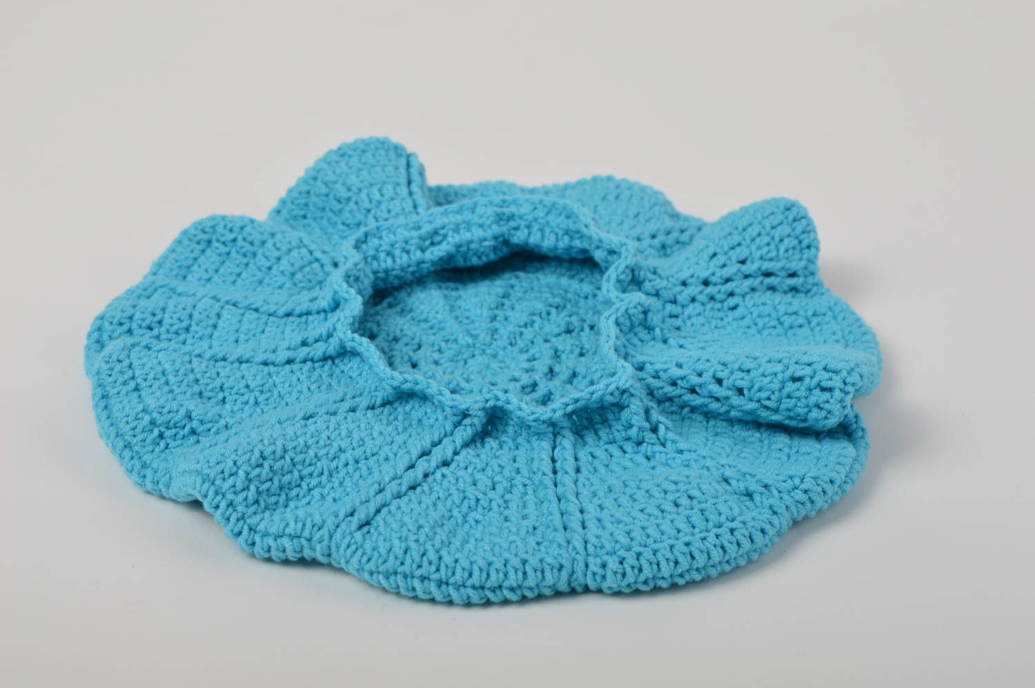 Handmade gehäkelte Mütze Accessoire für Kinder Mütze für Mädchen in Himmelblau foto 3