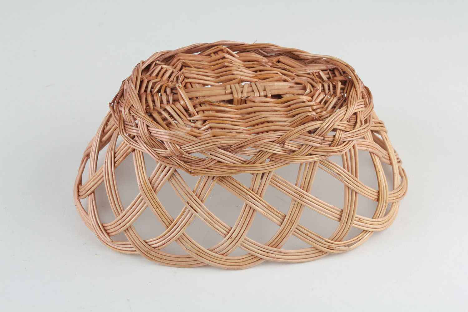Willow bread basket photo 1