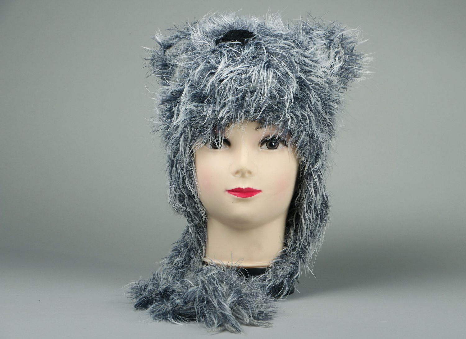 Knitted hat Bear photo 2