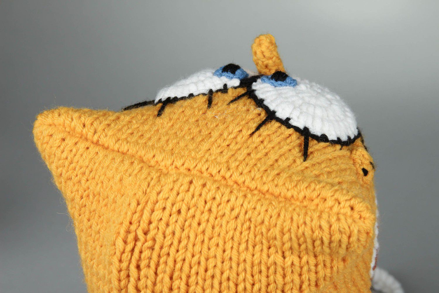 Knitted hat Sponge Bob photo 4
