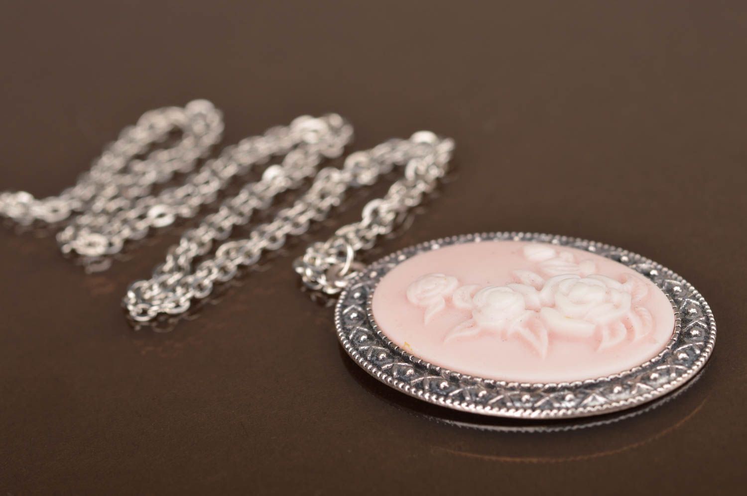 Pendant on long chain with oval cameo with roses beautiful handmade jewelry photo 4