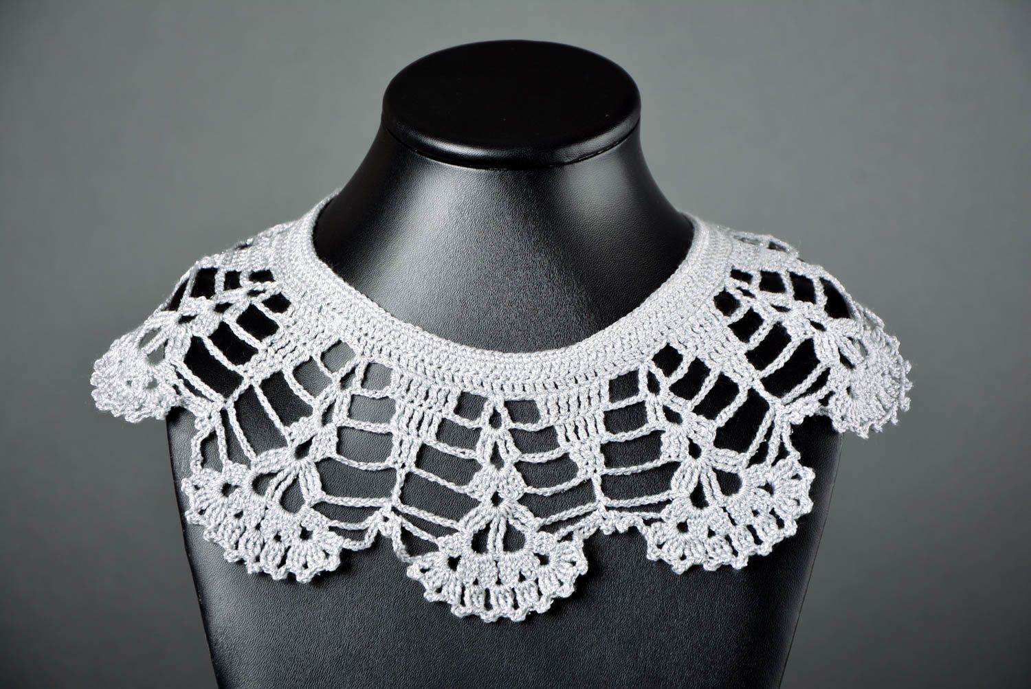 Handmade crocheted collar stylish feminine accessory beautiful collar photo 1