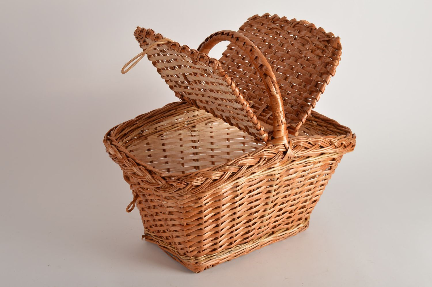 Handmade basket for picnic woven decorative element designer basket ideas photo 3