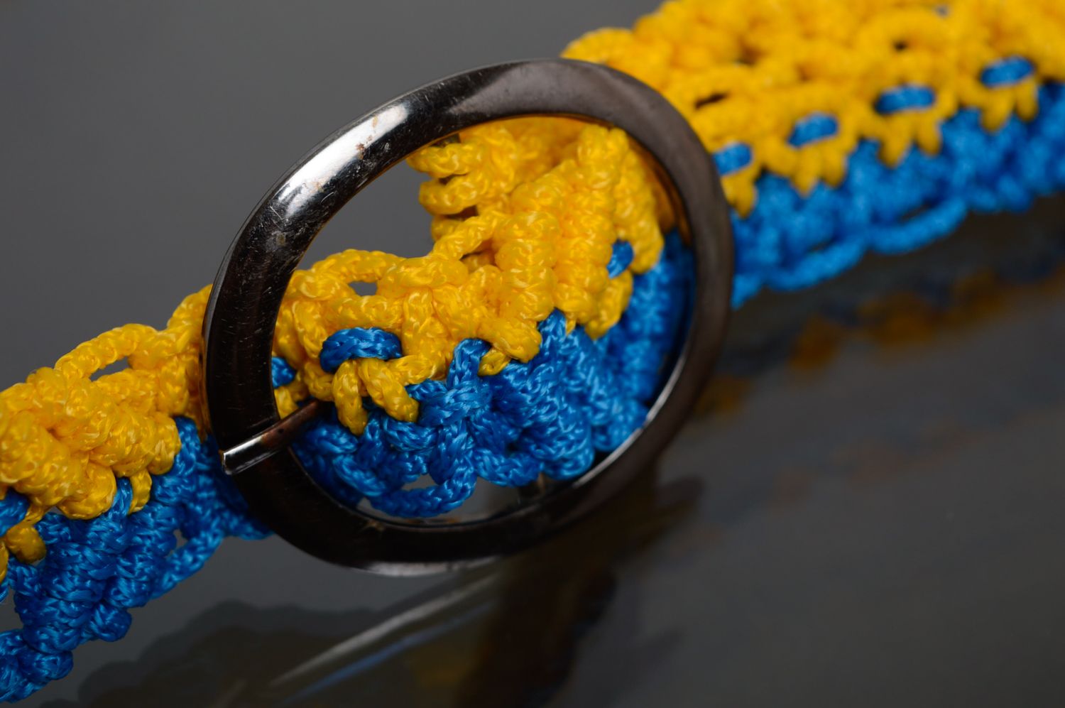 Широкий пояс плетенный из полиэстеровых шнурков Желто-синий фото 4
