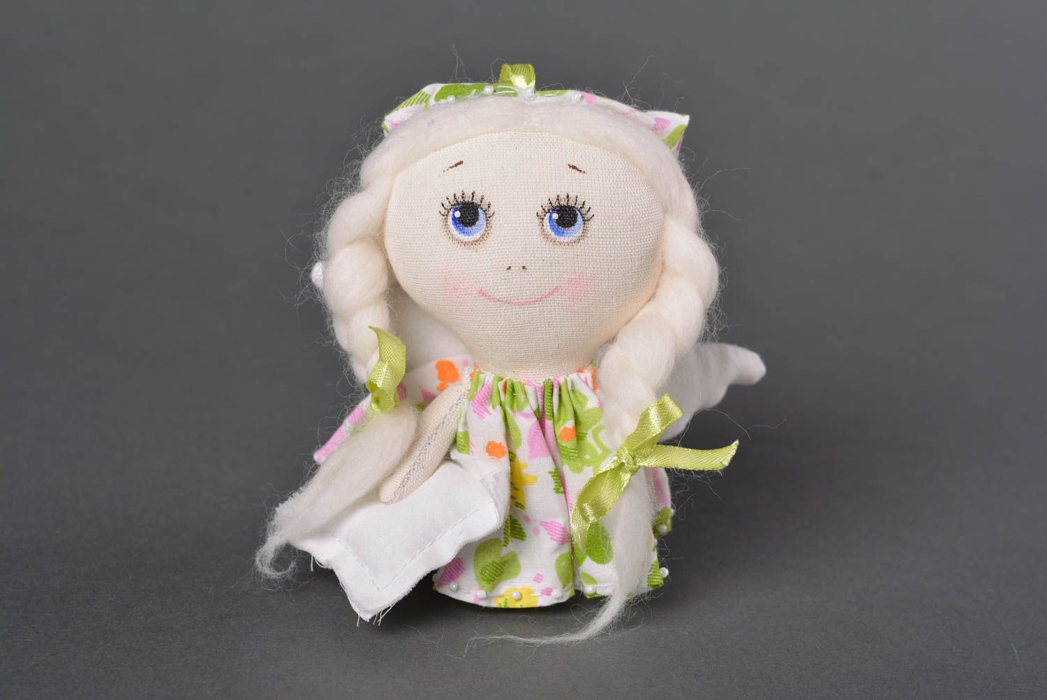 Handmade Kleinkinder Spielzeug Geschenk für Kinder Haus Deko Puppe schön grell foto 1