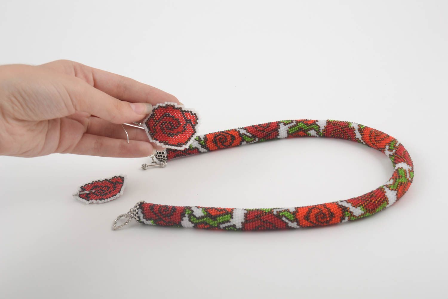 Set de bisutería artesanal collar de moda pendientes originales con rosas foto 5