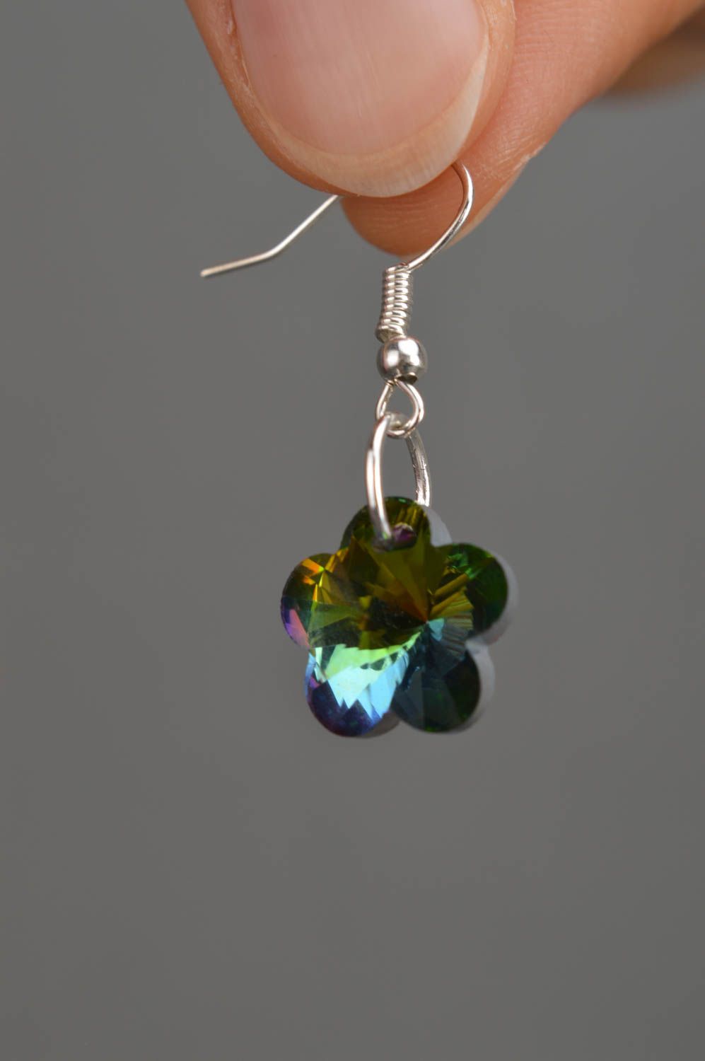 Серьги из стекла украшение ручной работы подарок женщине Цветочек хамелеон фото 1