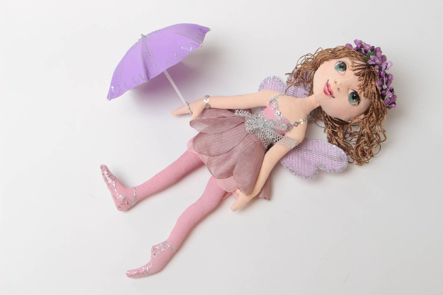 Violettes knuddeliges lustiges handgemachtes Spielzeug Puppe Fee aus Stoff foto 1