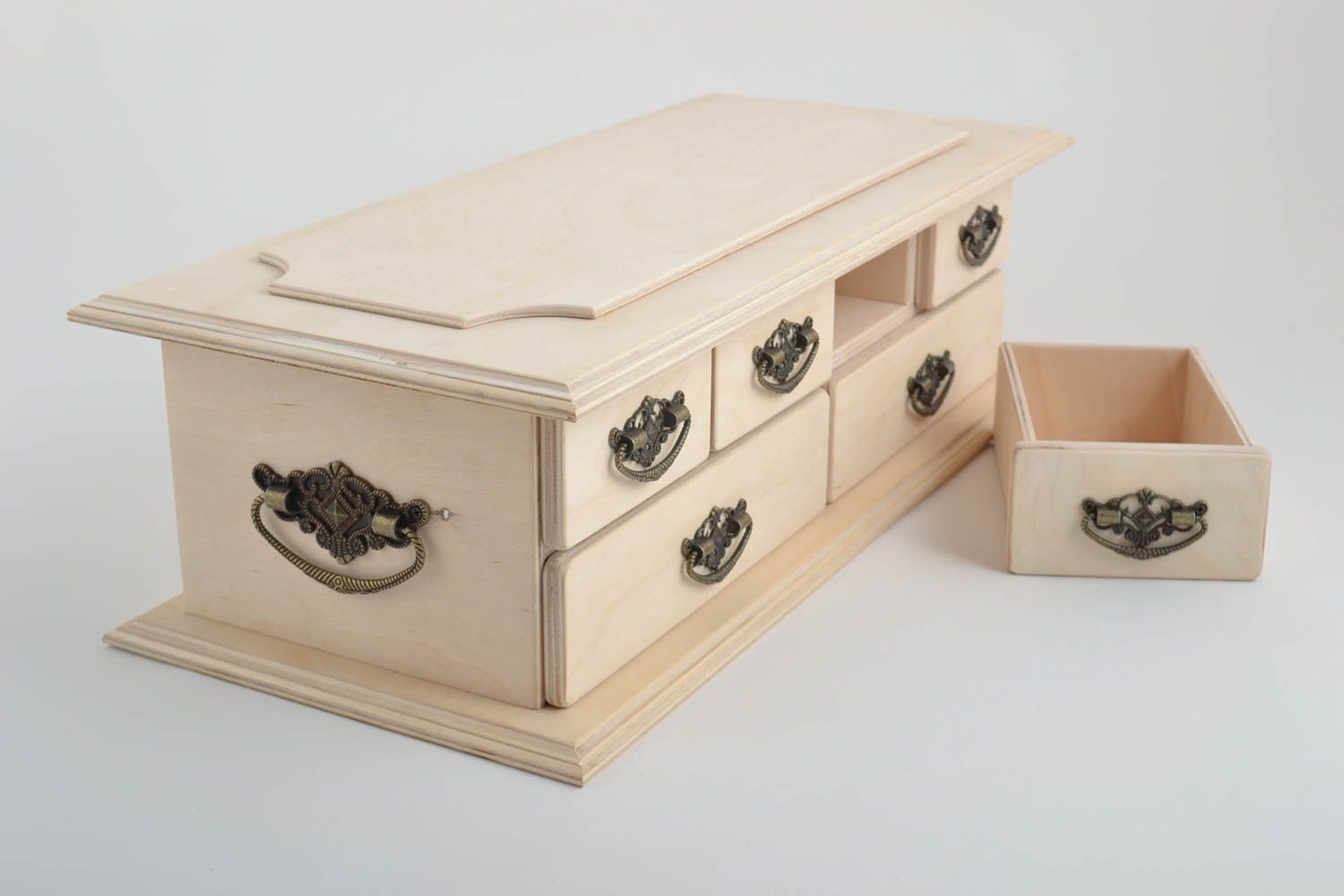 Boite avec tiroirs fait main Commode miniature en bois brut Boîte à décorer photo 5