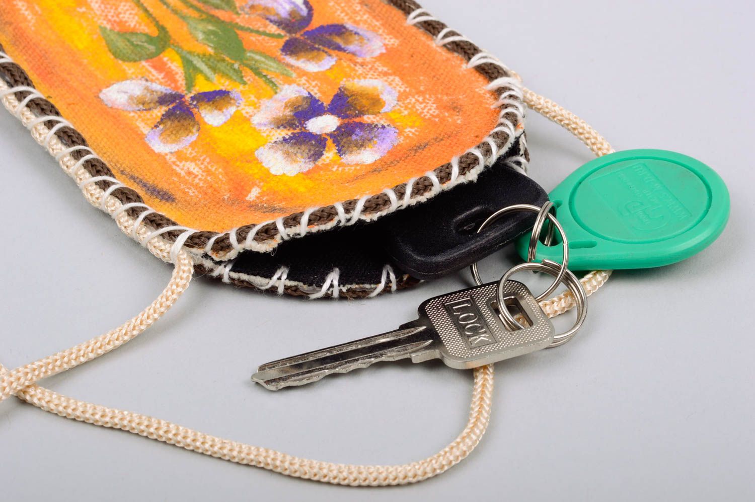 Housse pour téléphone portable en bâche peinte motif floral faite main sur lacet photo 5