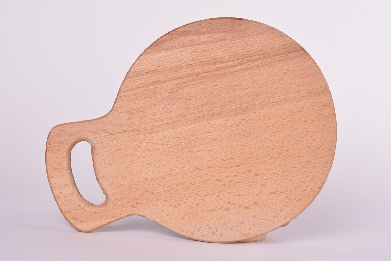 Tabla de cortar de madera hecho a mano utensilios de cocina diseño de interior foto 2