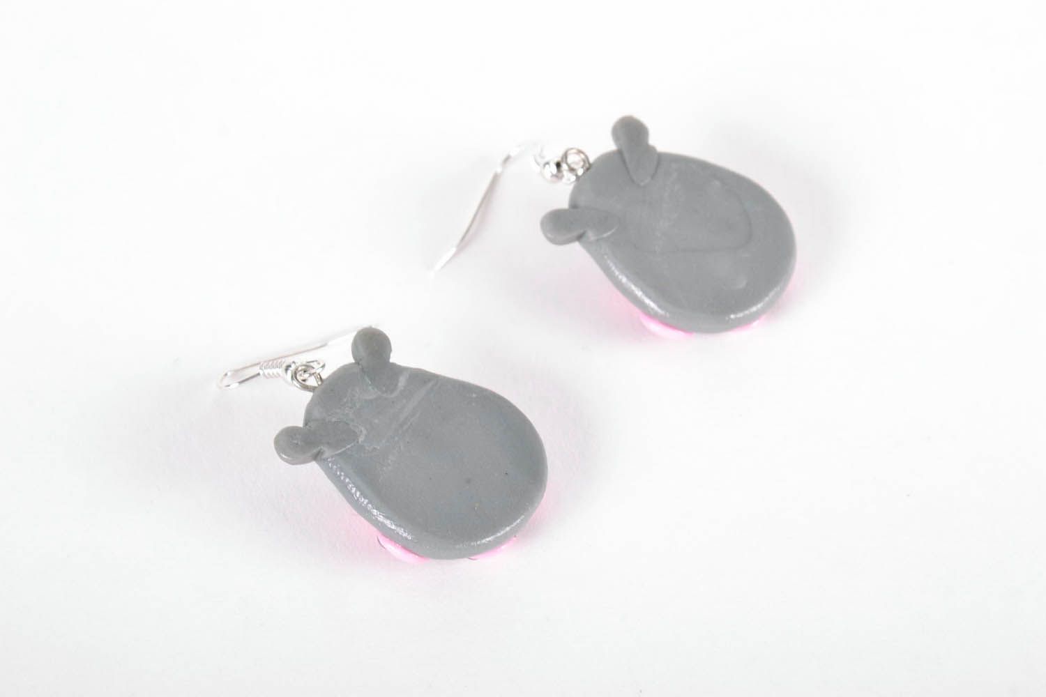 Ohrringe aus Polymerton Kleine Flusspferde foto 4