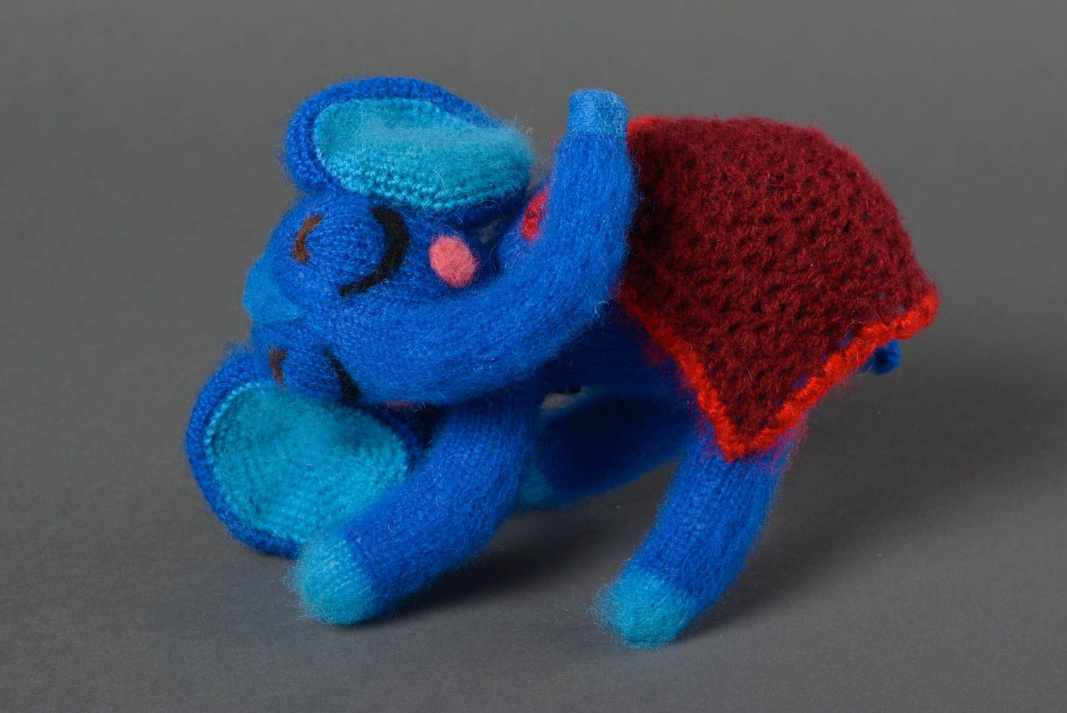 Peluche éléphant fait main Jouet en laine tricoté amusant Cadeau pour enfant photo 1