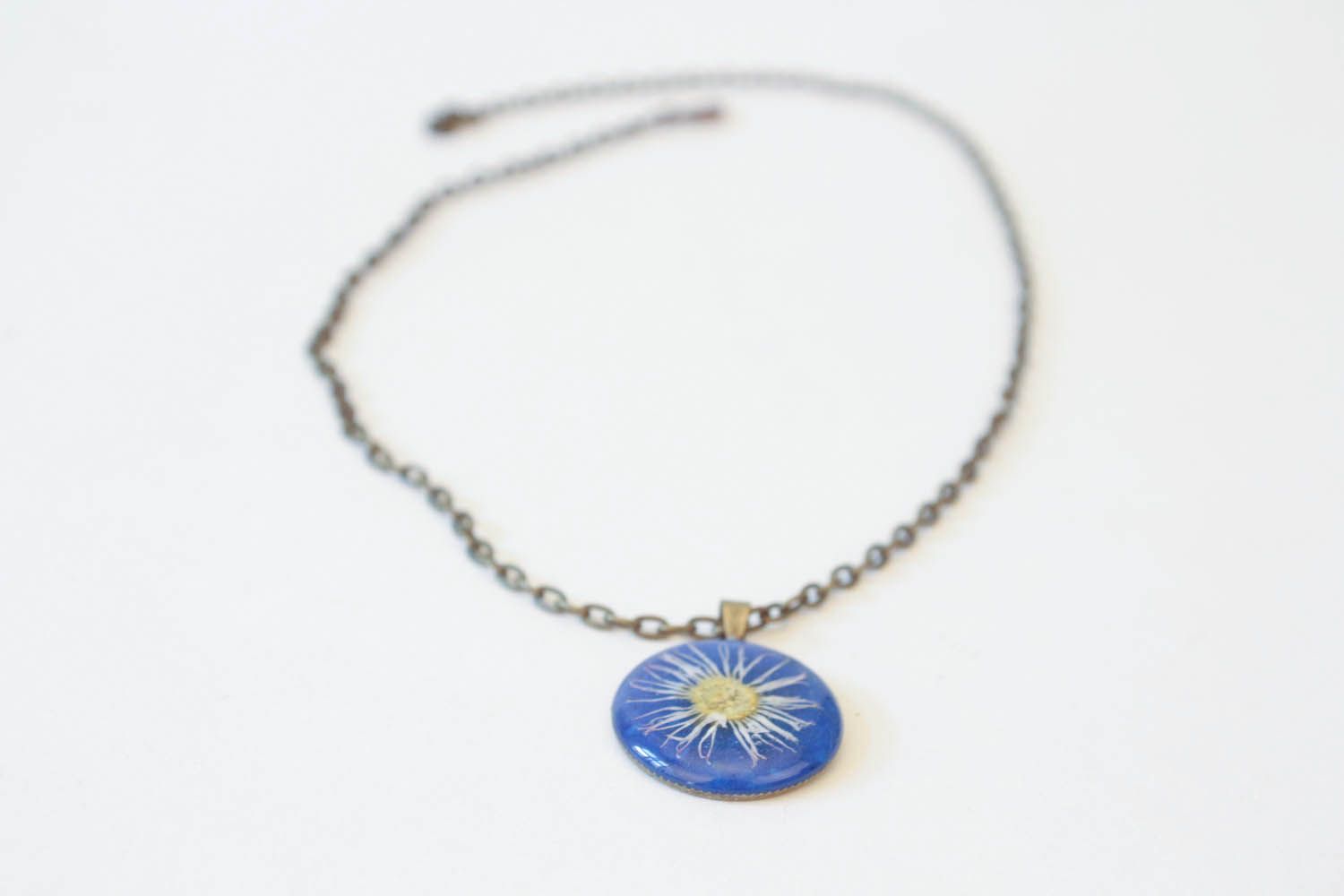Neck pendant with dried flower Camomile photo 2