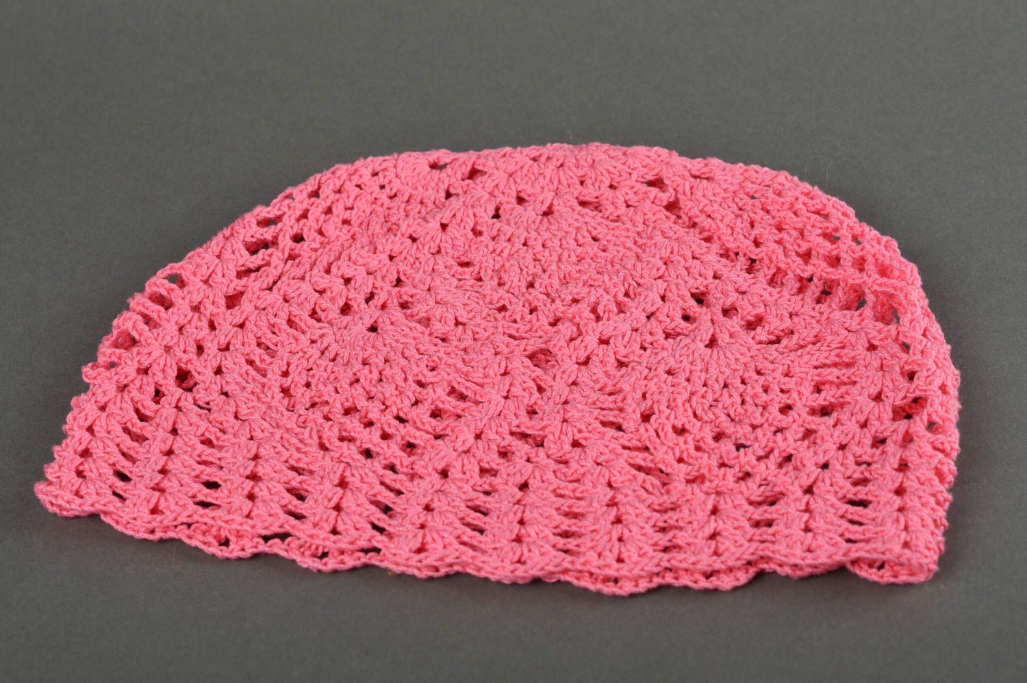 Вязаная шапка для детей хэндмэйд шапочка на девочку весенняя шапка розовая фото 3
