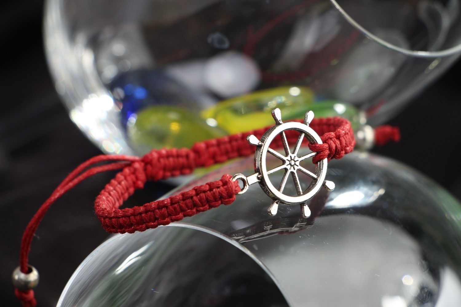 Handgemachtes rotes geflochtenes Armband aus Schnur für Frauen Lenkrad  handmade foto 4
