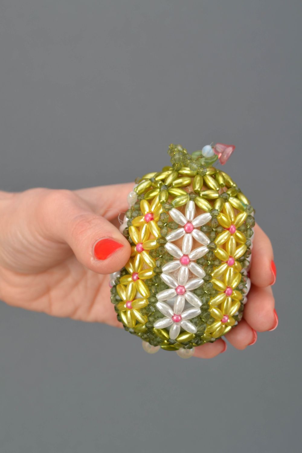 Easter egg woven over with beads photo 2