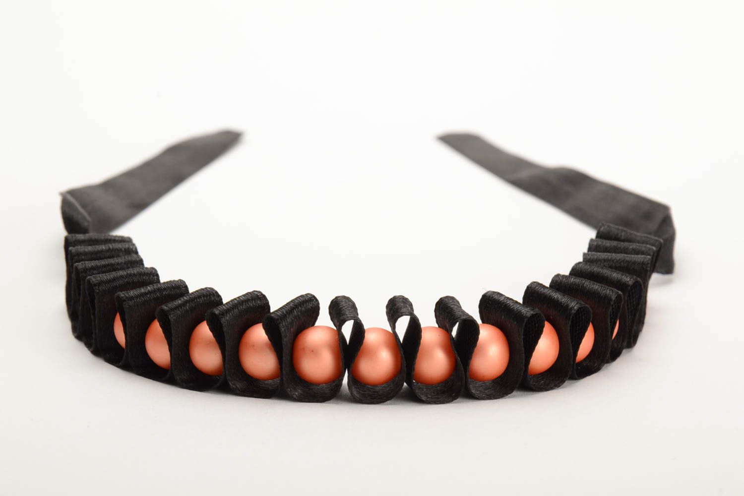 Geflochtenes schwarzes Armband handmade aus Atlasbändern und Glaskugeln für echte Mode Dame foto 4