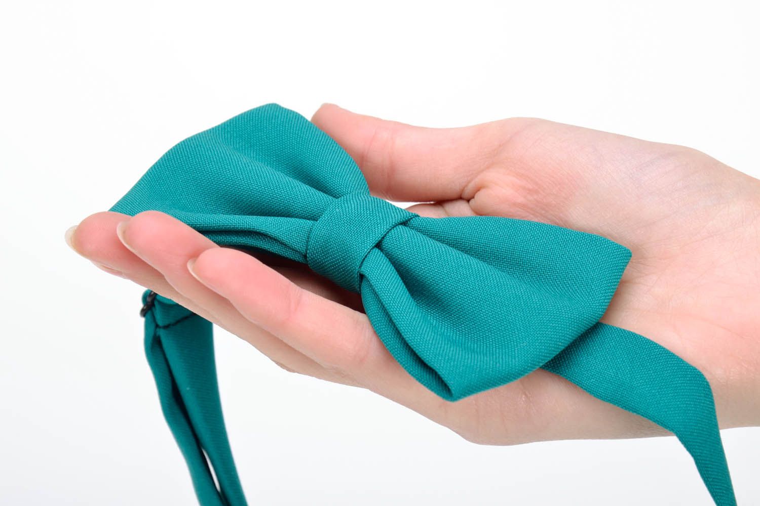 Borboleta para traje feita de tecido de cor turquesa foto 4