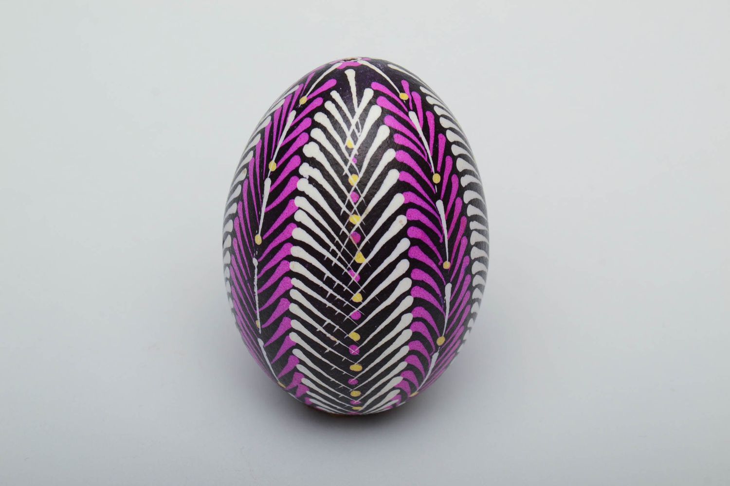Красивое расписное яйцо с лемковской символикой  фото 2