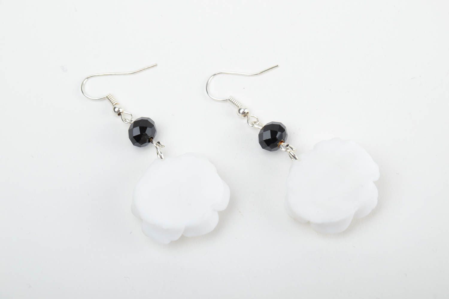 Handmade floral polymer clay dangling earrings white roses with black beads photo 5