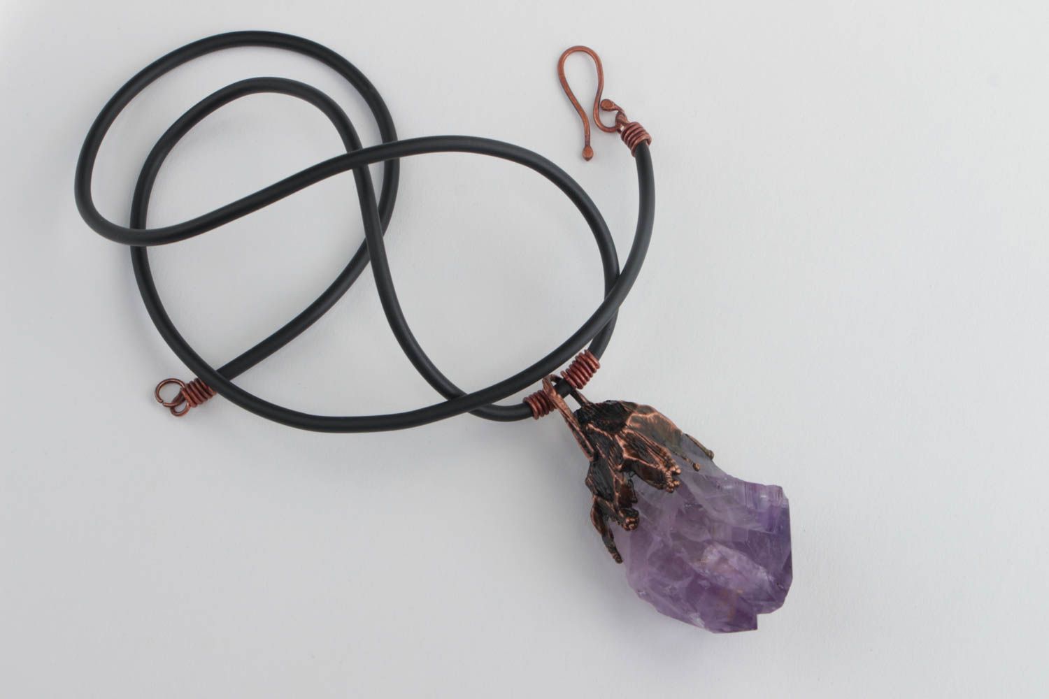 Stylish handmade designer copper neck pendant with amethyst on rubber cord photo 2