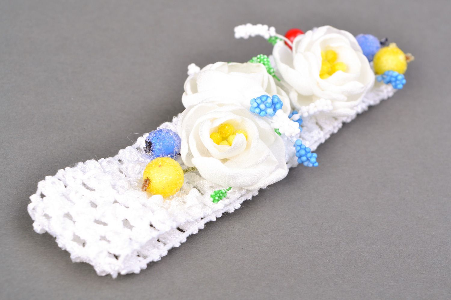 Handmade white fabric headband with chiffon flowers and decorative berries photo 1