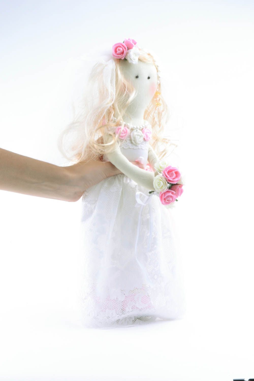 Текстильная игрушка Нарядная невеста фото 4