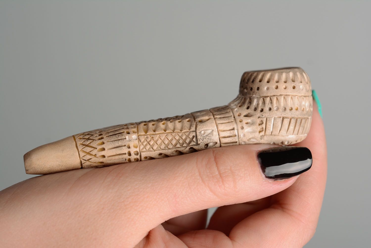 Глиняная курительная трубка в этно-стиле фото 1