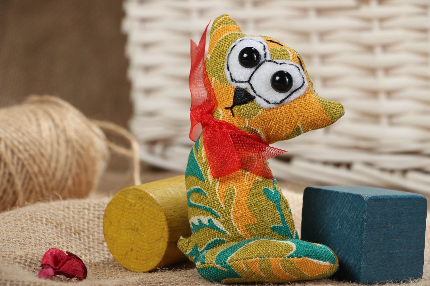 Мягкая игрушка ручной работы текстильная Котик с бантиком фото 5