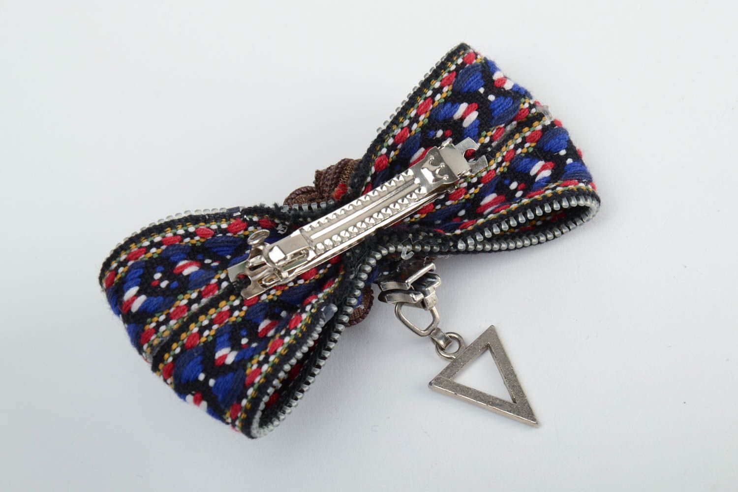 Handmade decorative hair clip with embroidered volume zipper bow with charm  photo 4