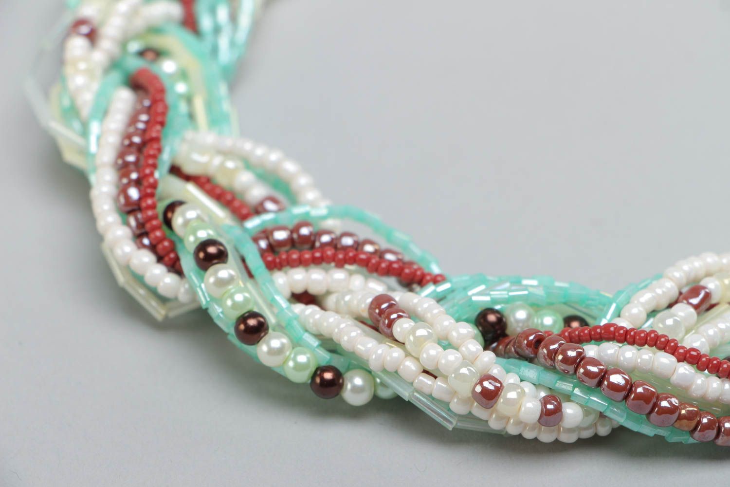 Unusual stylish handmade woven beaded bracelet of gentle color photo 3